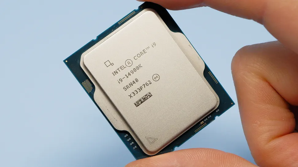 Claude AI BIOS modu ile Intel Bartlett Lake işlemcinin Z790 anakart üzerinde çalıştırılmasını anlatan teknoloji haber görseli.