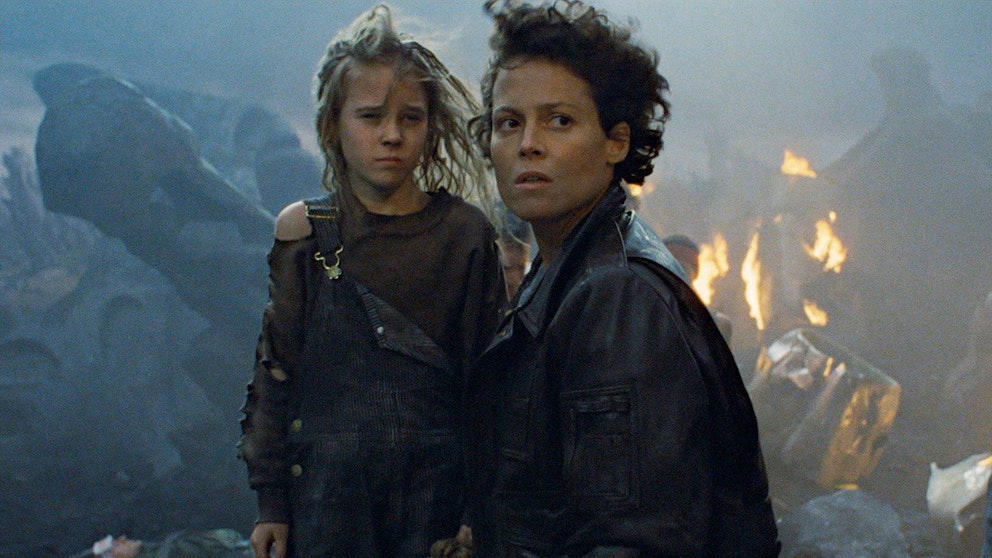 Aliens Sigourney Weaver açıklamaları kapsamında Ellen Ripley karakterinin ikonik bilim kurgu filmindeki görünümü.