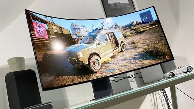 LG TV İşini Hisense’e Satmıyor, Ancak Ekran Savaşı PC’yi Etkileyecek