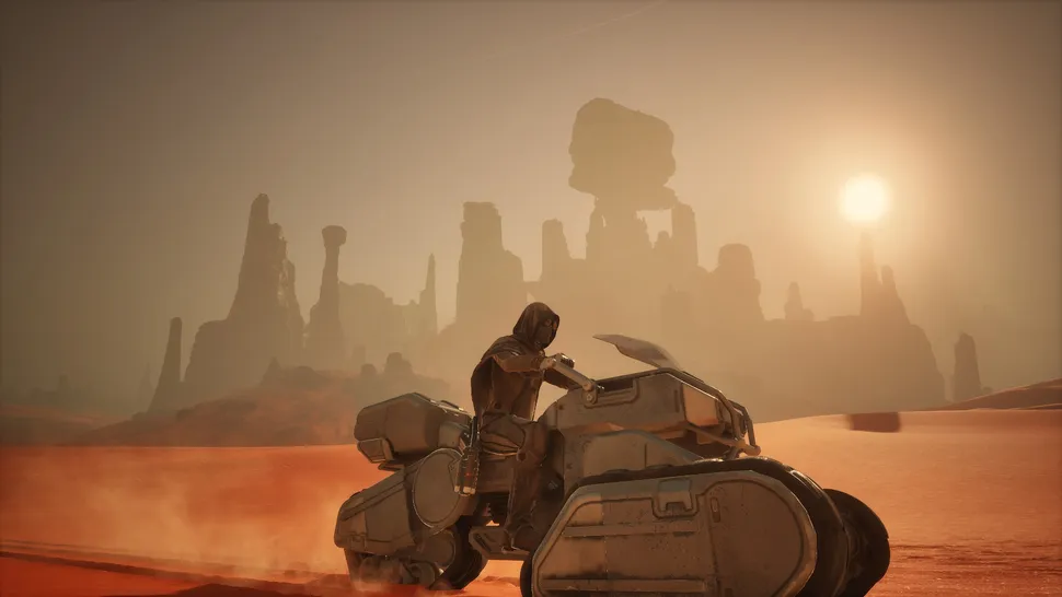 Dune Awakening incelemesi için Arrakis çöllerinde maskeli ve kapüşonlu bir karakterin hayatta kalma mücadelesini gösteren oyun görseli.