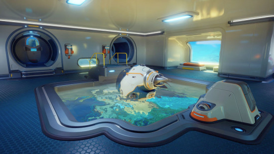 Subnautica 2 Strong Acid üretimi için üssün laboratuvarında bulunan gelişmiş kimyasal işlemci ve işlem tankları.