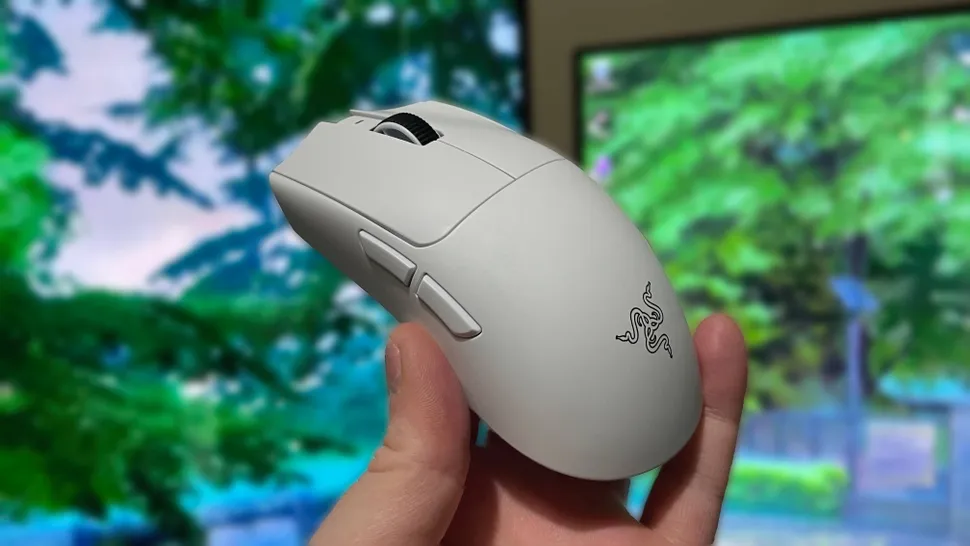 En iyi gaming mouse 2026 listesinde Razer Viper V4 Pro ve Logitech G502 X gibi öne çıkan oyuncu fareleri.